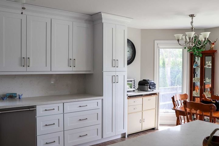 Pantry wall, Shaker White cabinets by Canada Kitchens