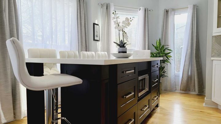 Island with bar stools, Shaker Charcoal cabinets by Canada Kitchens