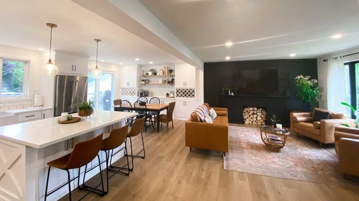 Open-plan kitchen and island, Shaker White cabinets by Canada Kitchens